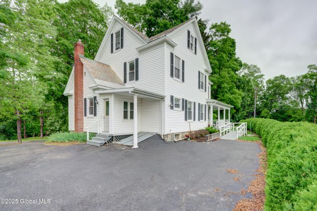 3712 Consaul Road, Niskayuna, NY 12304