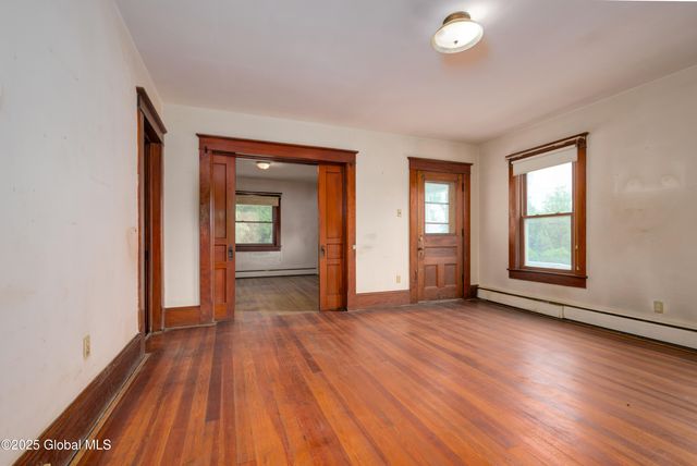 3712 Consaul Road, Niskayuna, NY 12304