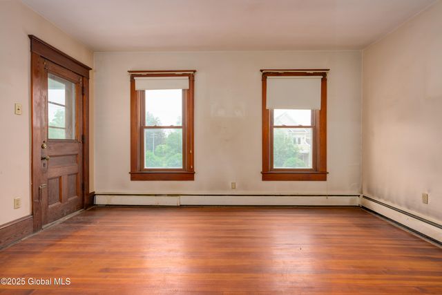 3712 Consaul Road, Niskayuna, NY 12304