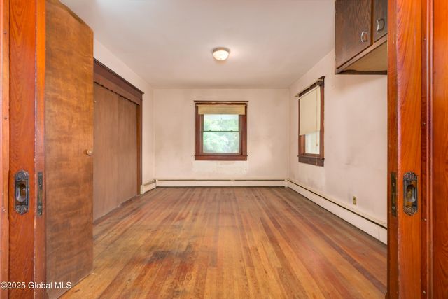 3712 Consaul Road, Niskayuna, NY 12304