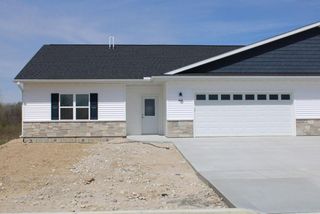 918 Drumlin DRIVE #Unit 1, Kewaskum, WI 53040