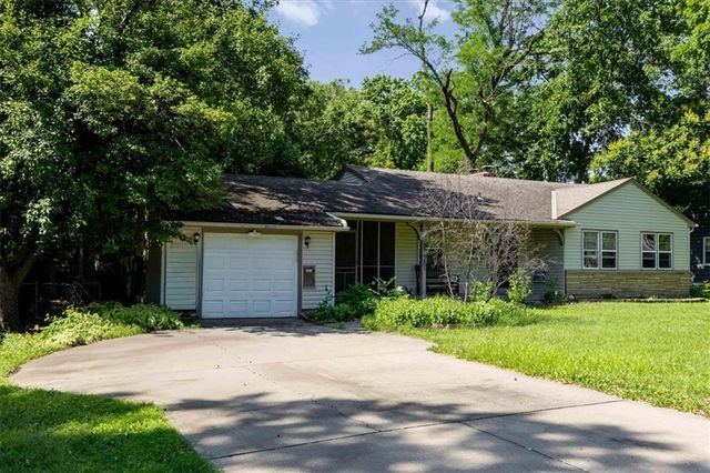 6201 67th Street, Overland Park, KS 66202