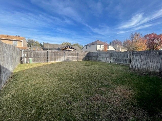 1226 W Hudgins Street, Grapevine, TX 76051