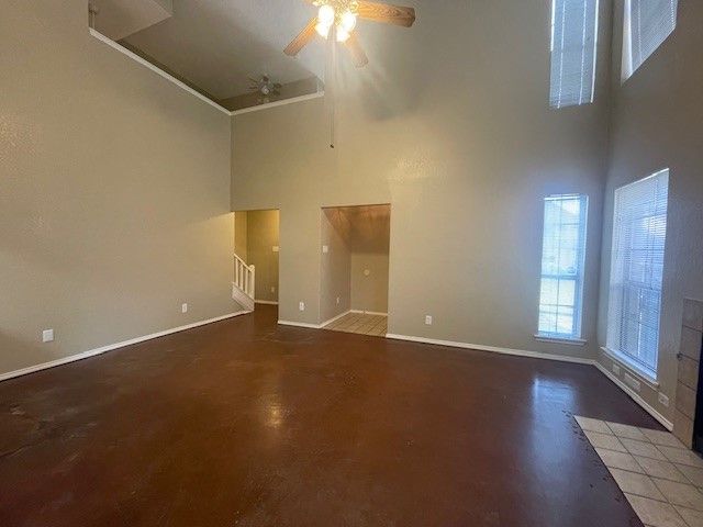 1226 W Hudgins Street, Grapevine, TX 76051