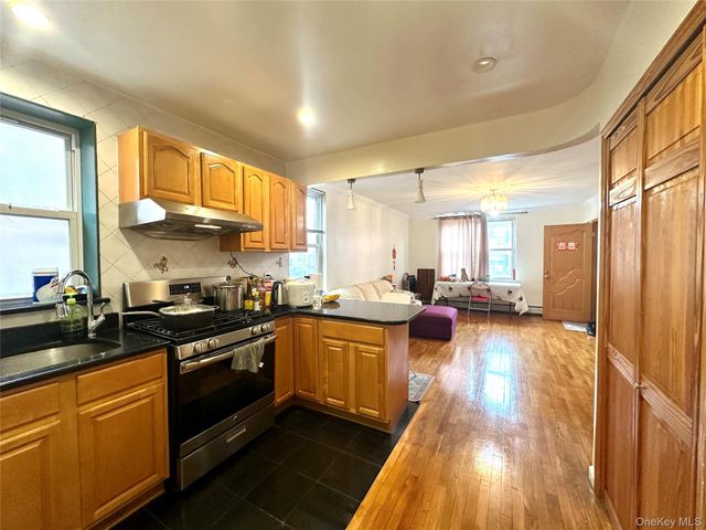 150-21 61st Road, Kew Garden Hills, NY 11367