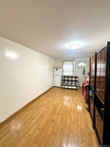 150-21 61st Road, Kew Garden Hills, NY 11367