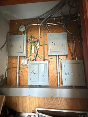 150-21 61st Road, Kew Garden Hills, NY 11367