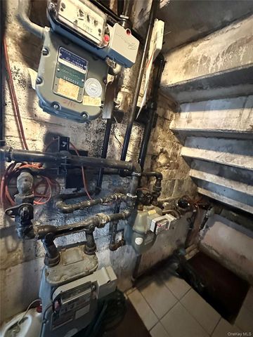 150-21 61st Road, Kew Garden Hills, NY 11367