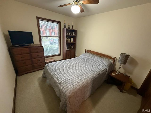 7733 Ridgemont Drive, Newburgh, IN 47630