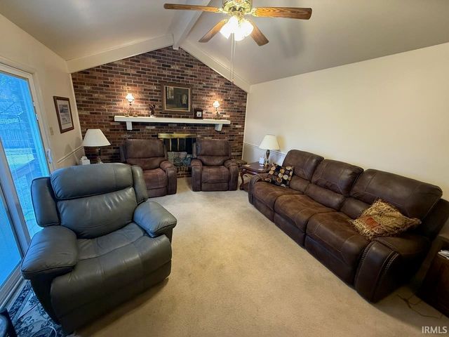 7733 Ridgemont Drive, Newburgh, IN 47630