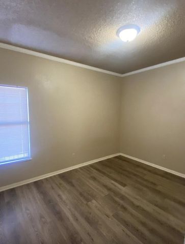 7405 Avenue X, Lubbock, TX 79423
