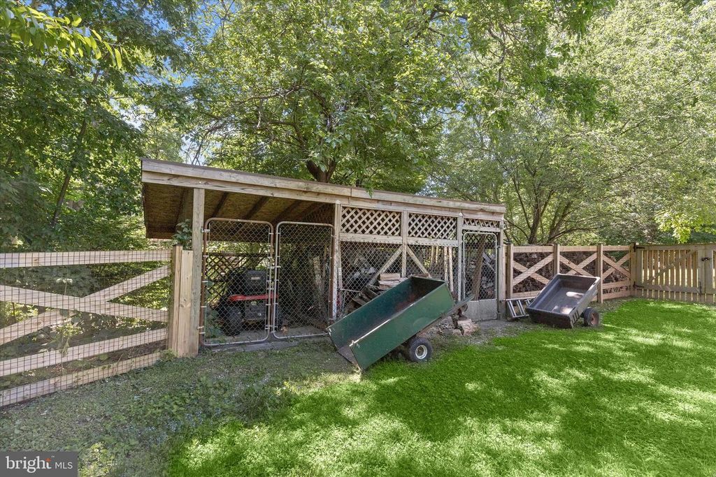 Image 61 of property listing at 1266 BUCKHORN RD, Sykesville, MD 21784