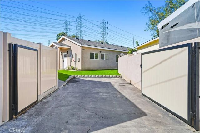 21005 Longworth, Lakewood, CA 90715