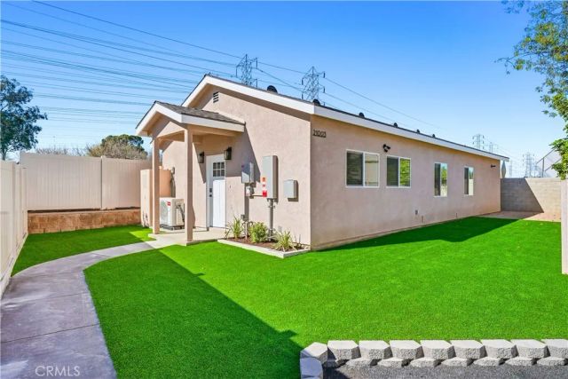 21005 Longworth, Lakewood, CA 90715
