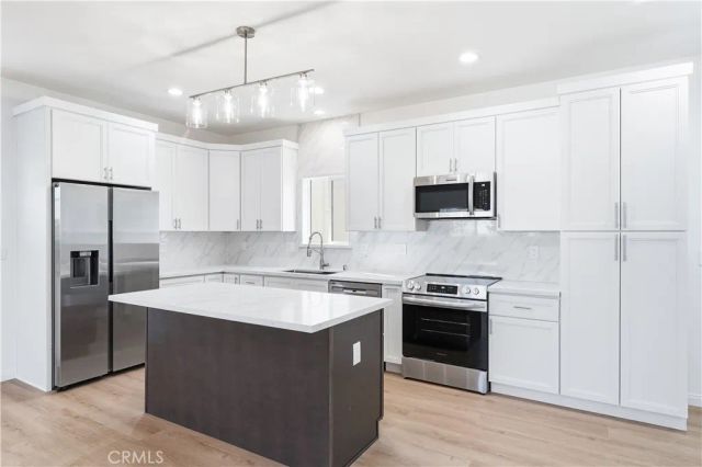 21005 Longworth, Lakewood, CA 90715