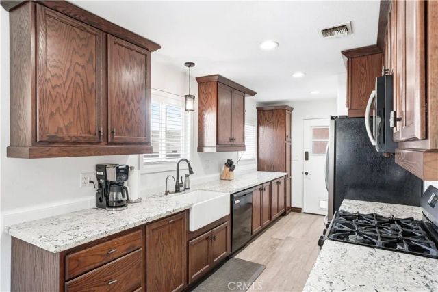 21005 Longworth, Lakewood, CA 90715