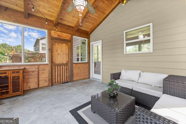 2228 Lakeview Bend Way, Buford, GA 30519