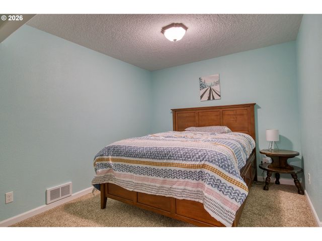 35432 SPENCE St, St Helens, OR 97051