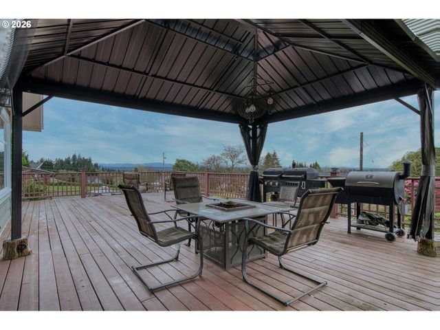 35432 SPENCE St, St Helens, OR 97051