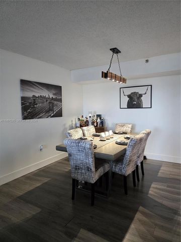 900 NE 195th St 709, Miami, FL 33179