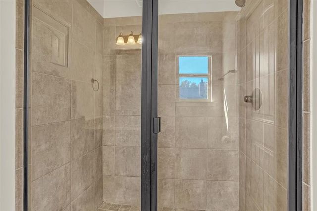 339 Oatgrass Drive, Grayson, GA 30017