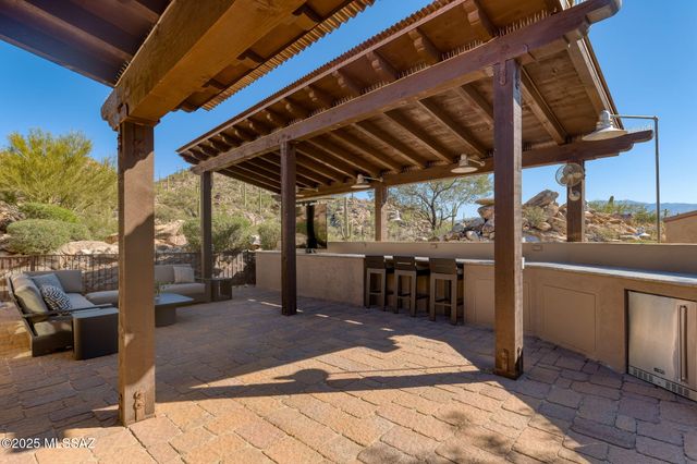13781 N Old Ranch House Road, Marana, AZ 85658