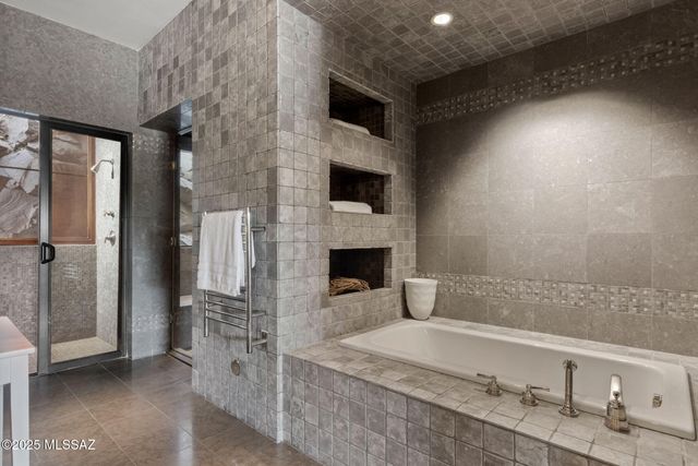 13781 N Old Ranch House Road, Marana, AZ 85658