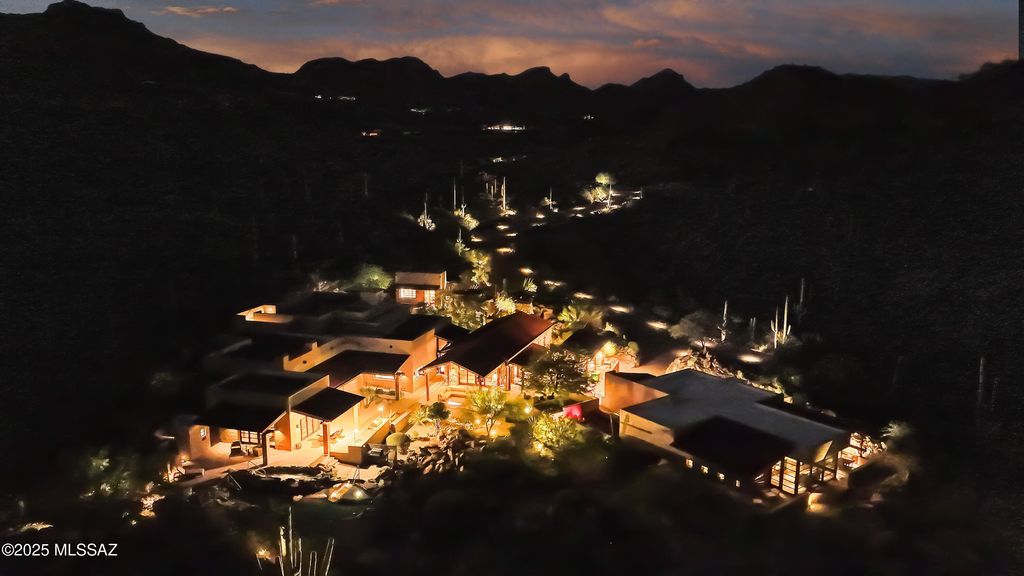 13781 N Old Ranch House Road, Marana, AZ 85658