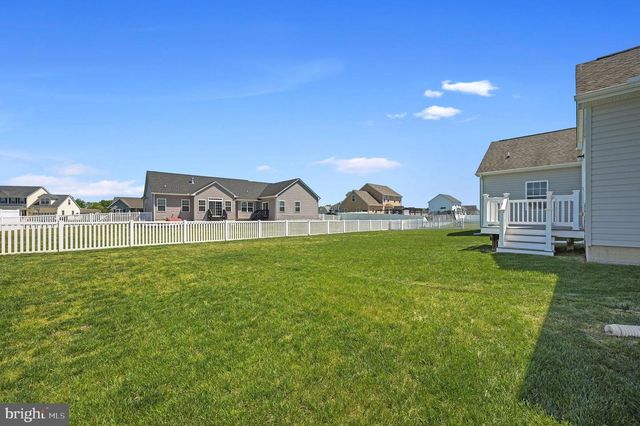 117 CROWN FOREST LN, Felton, DE 19943