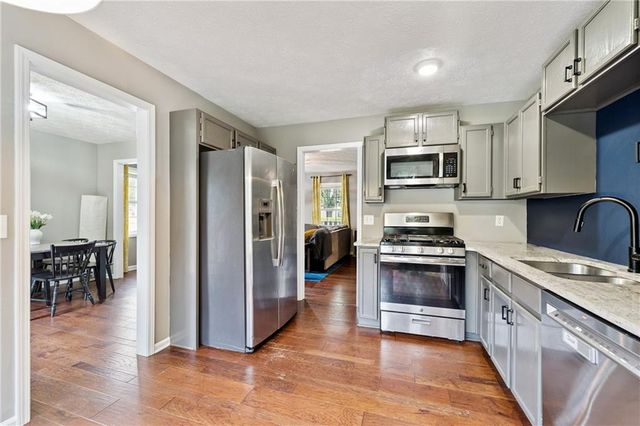 8020 Estee Drive, Cumming, GA 30028