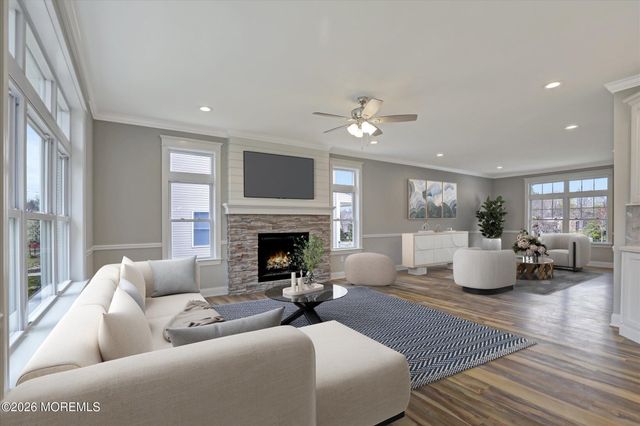 825 Naryshkin Way, Toms River, NJ 08753