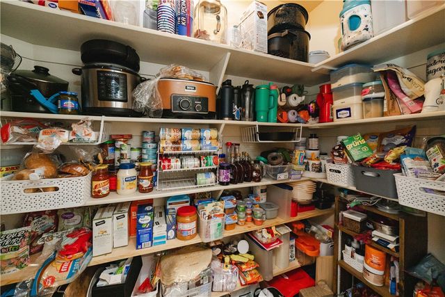 2120 W Billionaire Lane, Yucca, AZ 86438