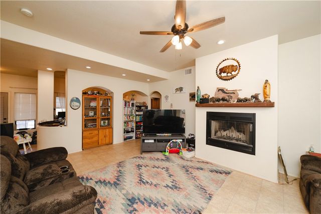 2120 W Billionaire Lane, Yucca, AZ 86438