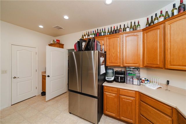 2120 W Billionaire Lane, Yucca, AZ 86438