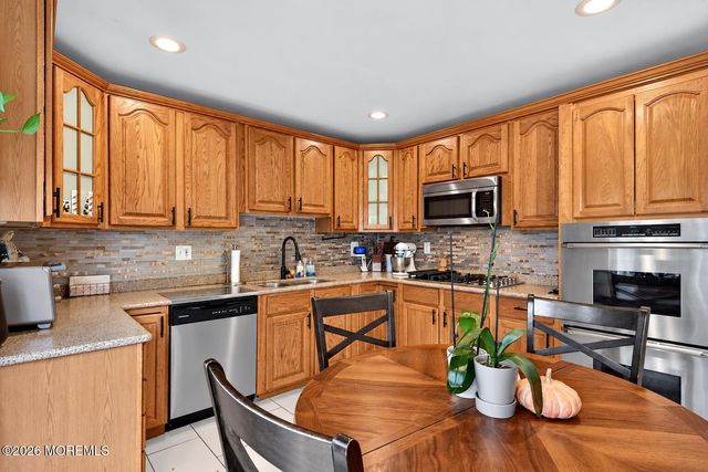 56 Rhode Island Drive, Jackson, NJ 08527