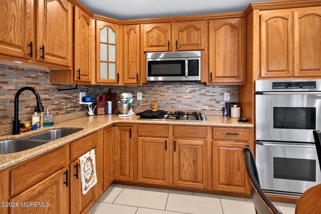 56 Rhode Island Drive, Jackson, NJ 08527