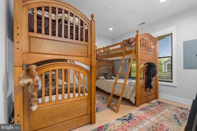 13 ROPE WALK RD, Upper Black Eddy, PA 18972