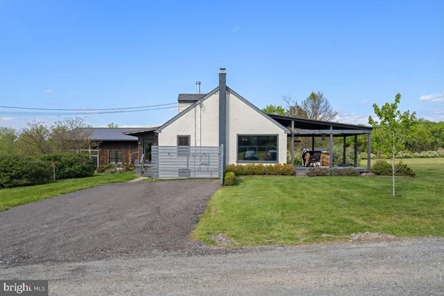 13 ROPE WALK RD, Upper Black Eddy, PA 18972