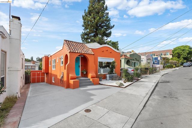 2739 Grande Vista Ave, Oakland, CA 94601