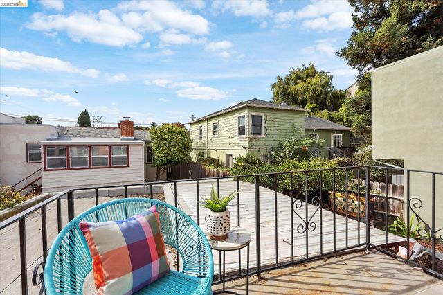 2739 Grande Vista Ave, Oakland, CA 94601