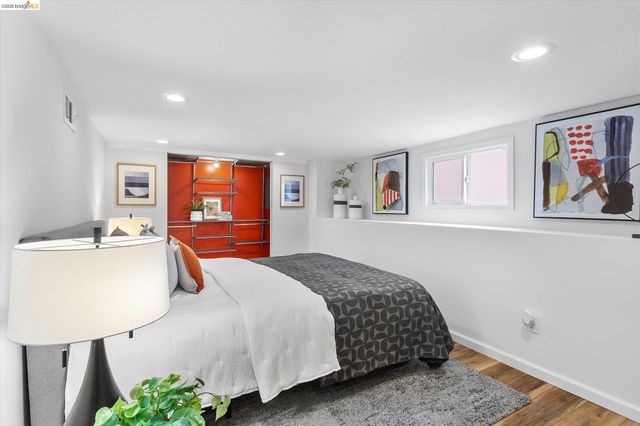 2739 Grande Vista Ave, Oakland, CA 94601