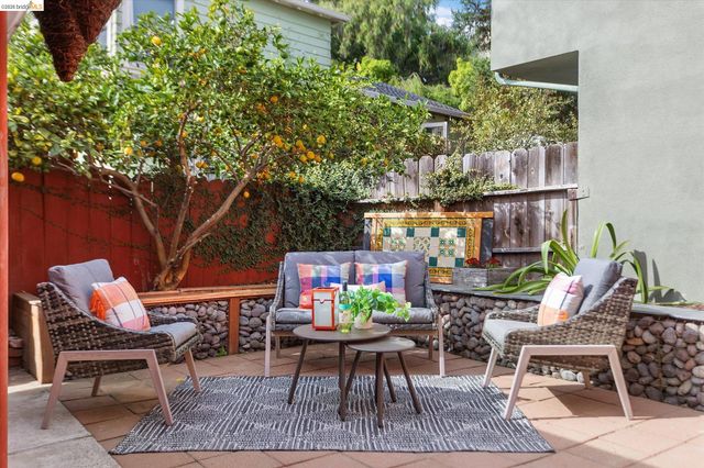 2739 Grande Vista Ave, Oakland, CA 94601