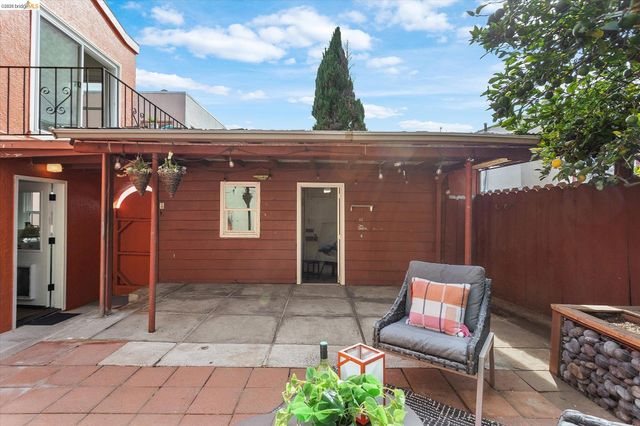 2739 Grande Vista Ave, Oakland, CA 94601