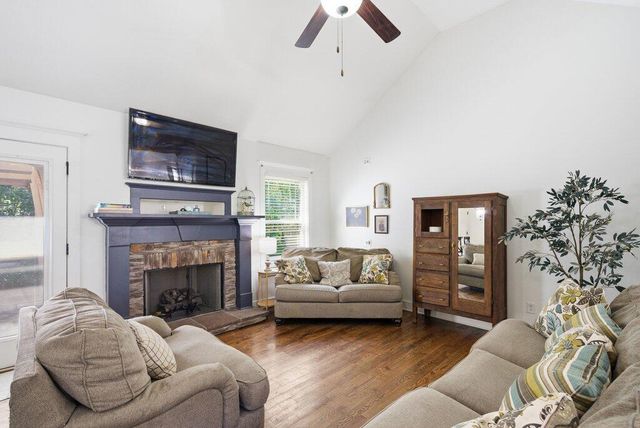 9023 Wood Dale Lane 202, Hixson, TN 37343