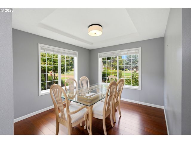 6137 HOGAN Dr, Keizer, OR 97303