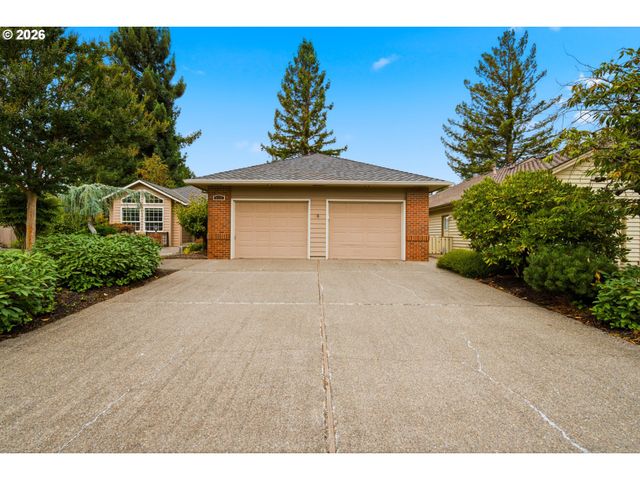 6137 HOGAN Dr, Keizer, OR 97303