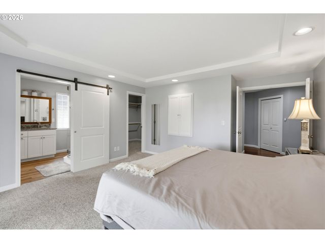 6137 HOGAN Dr, Keizer, OR 97303