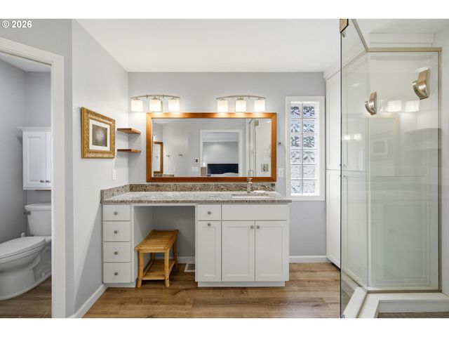 6137 HOGAN Dr, Keizer, OR 97303