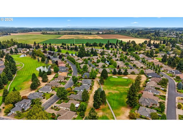 6137 HOGAN Dr, Keizer, OR 97303