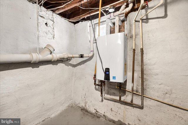 17338 VIRGINIA AVE, Hagerstown, MD 21740